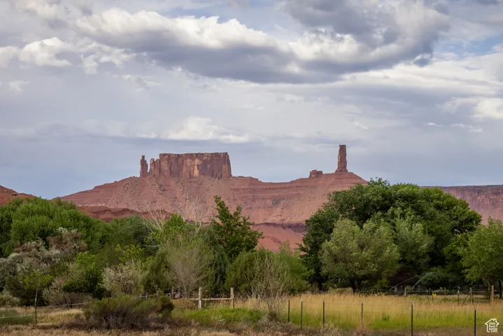 9 Chamisa Ln, Castle Valley, Utah 84532
