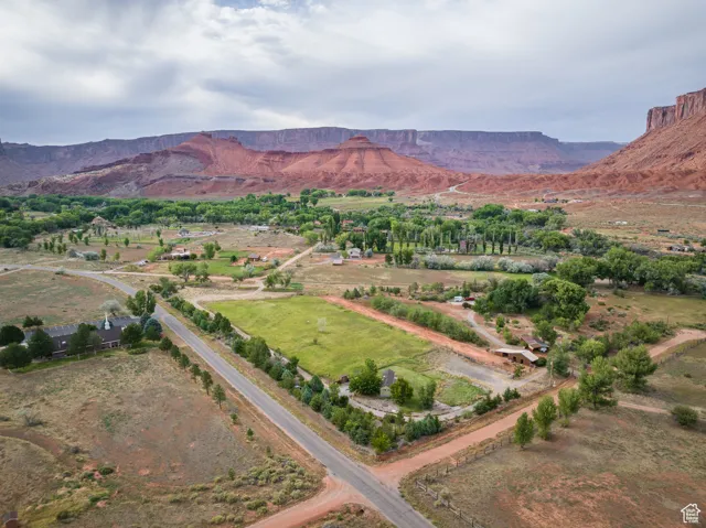 9 Chamisa Ln, Castle Valley, Utah 84532