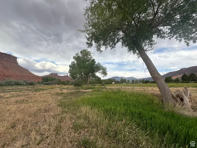 9 Chamisa Ln, Castle Valley, Utah 84532