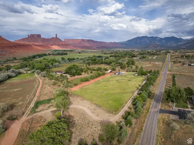 9 Chamisa Ln, Castle Valley, Utah 84532