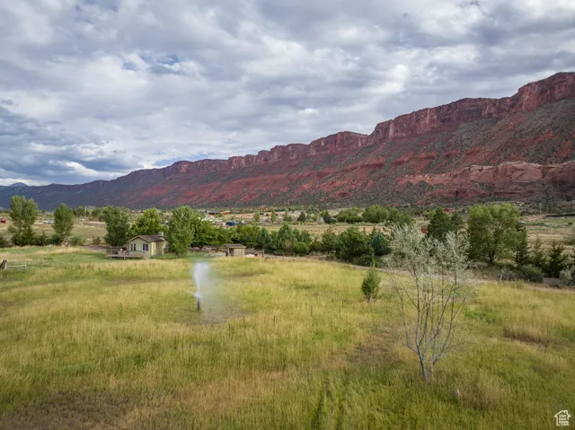 9 Chamisa Ln, Castle Valley, Utah 84532