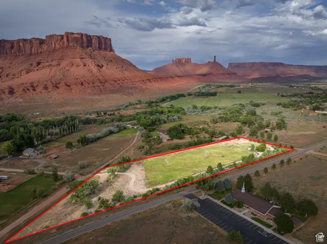 9 Chamisa Ln, Castle Valley, Utah 84532