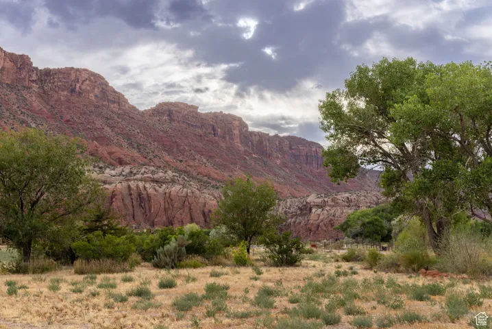 9 Chamisa Ln, Castle Valley, Utah 84532