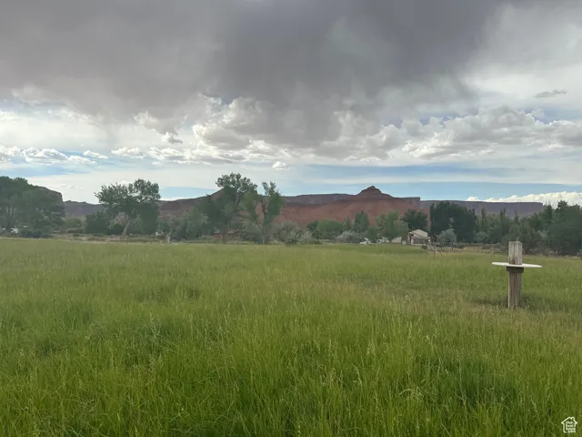 9 Chamisa Ln, Castle Valley, Utah 84532