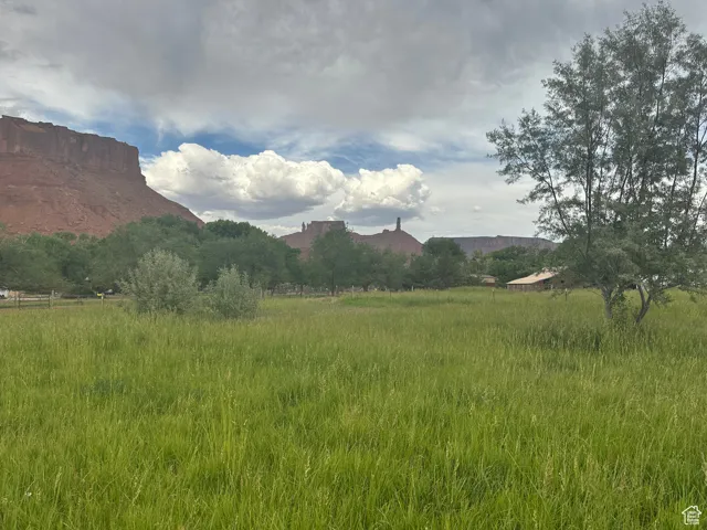 9 Chamisa Ln, Castle Valley, Utah 84532