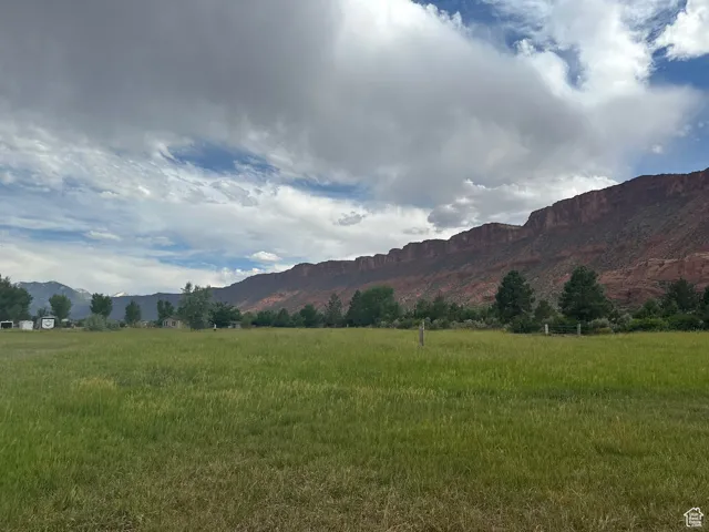 9 Chamisa Ln, Castle Valley, Utah 84532