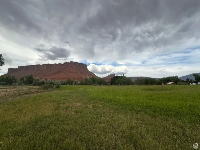 9 Chamisa Ln, Castle Valley, Utah 84532