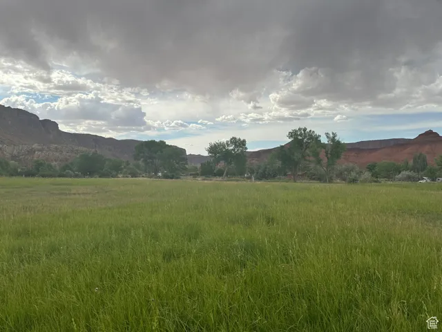 9 Chamisa Ln, Castle Valley, Utah 84532