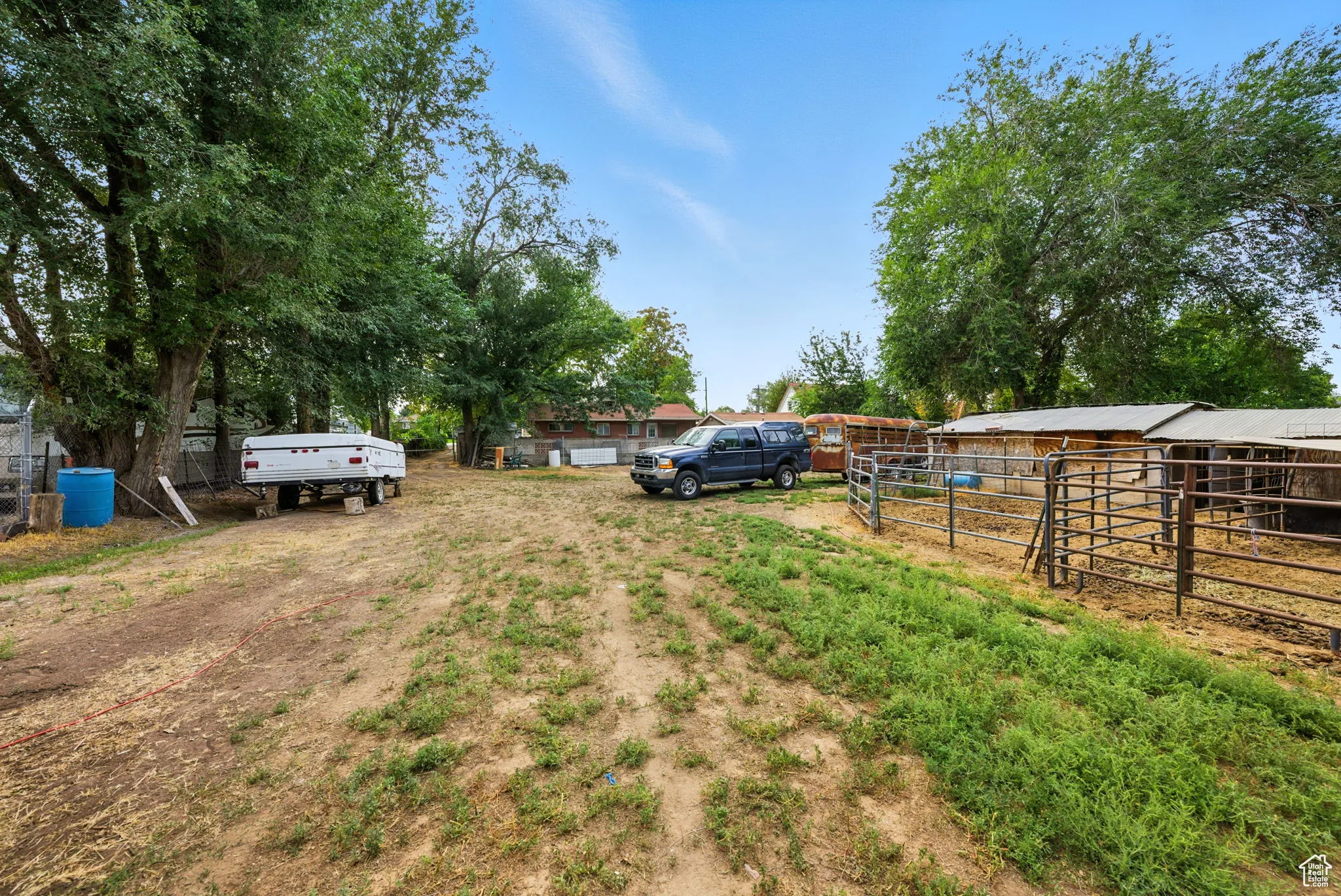 Horse Property driveway area to the back of the property