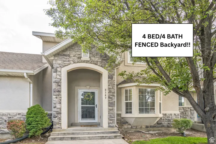 4 Bed/4 Bath & Fenced back yard!!!