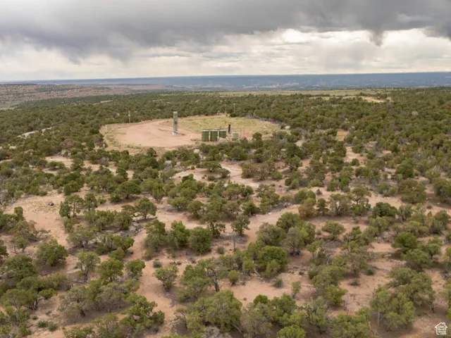 Aerial view of property and surrounding area