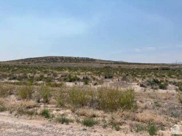 View of local wilderness with rural landscape