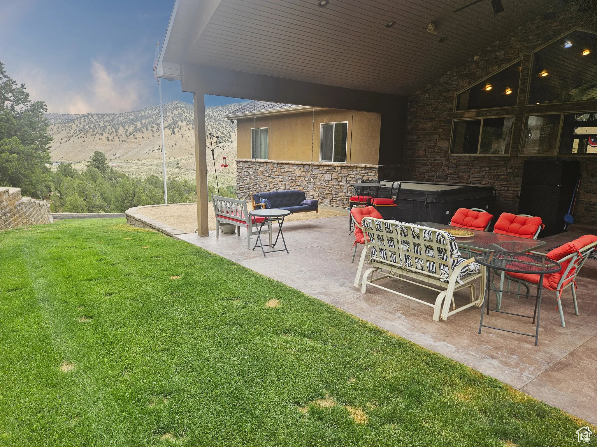 Where the sky meets the peaks—right from your porch.