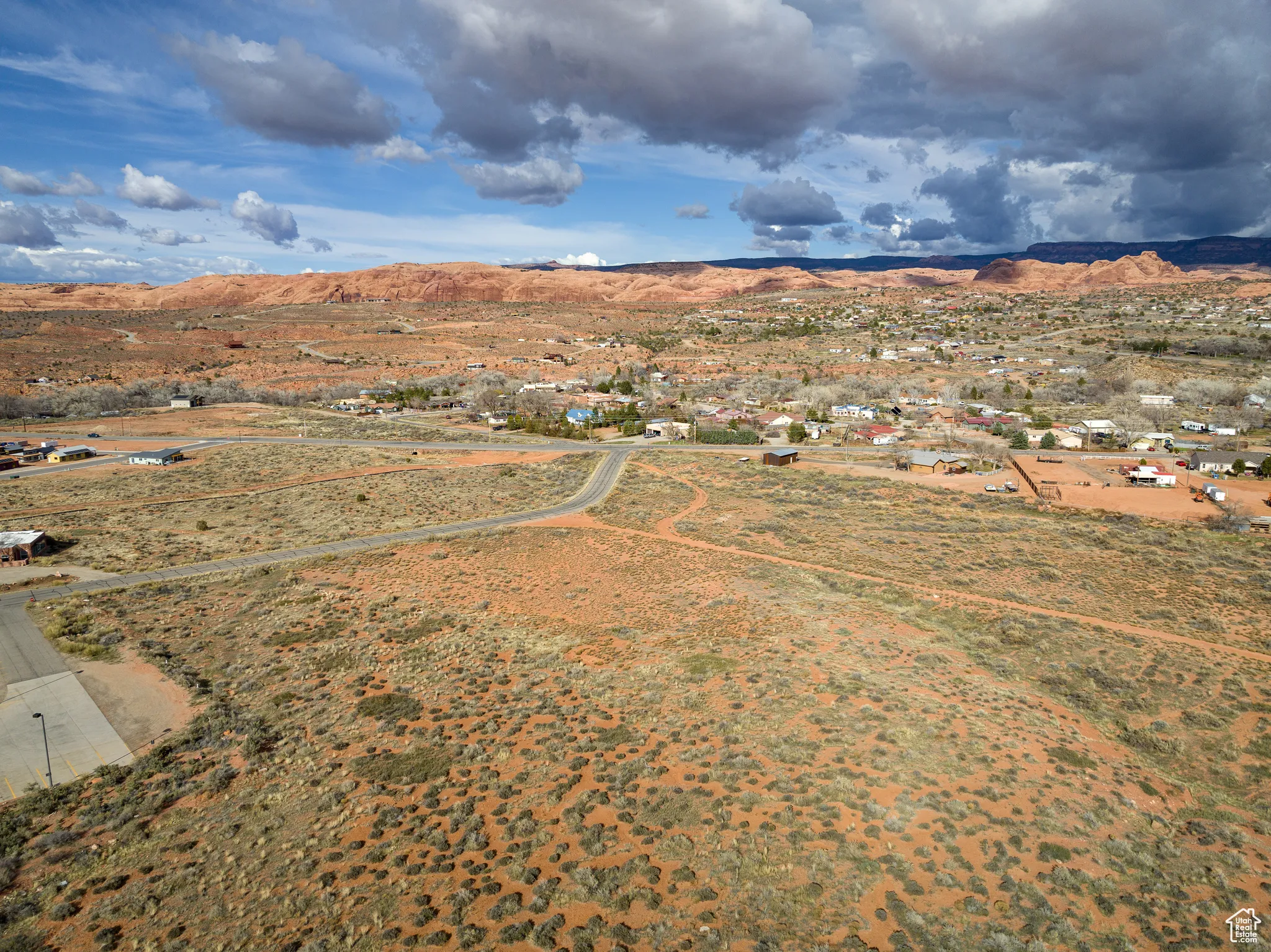 Overview of rural landscape with mountains