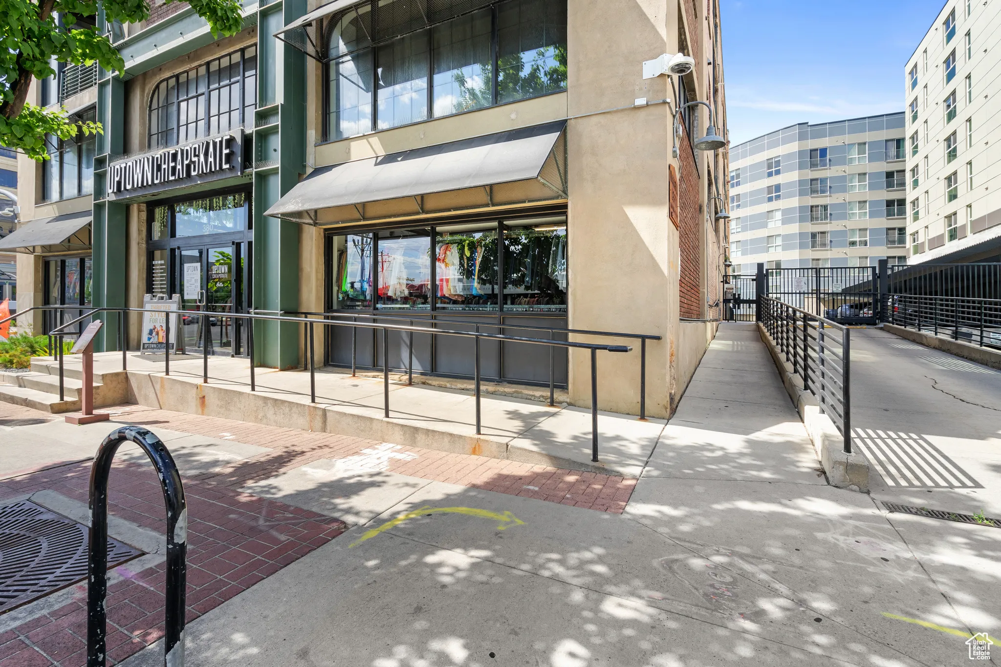 Entrance to building (south side)