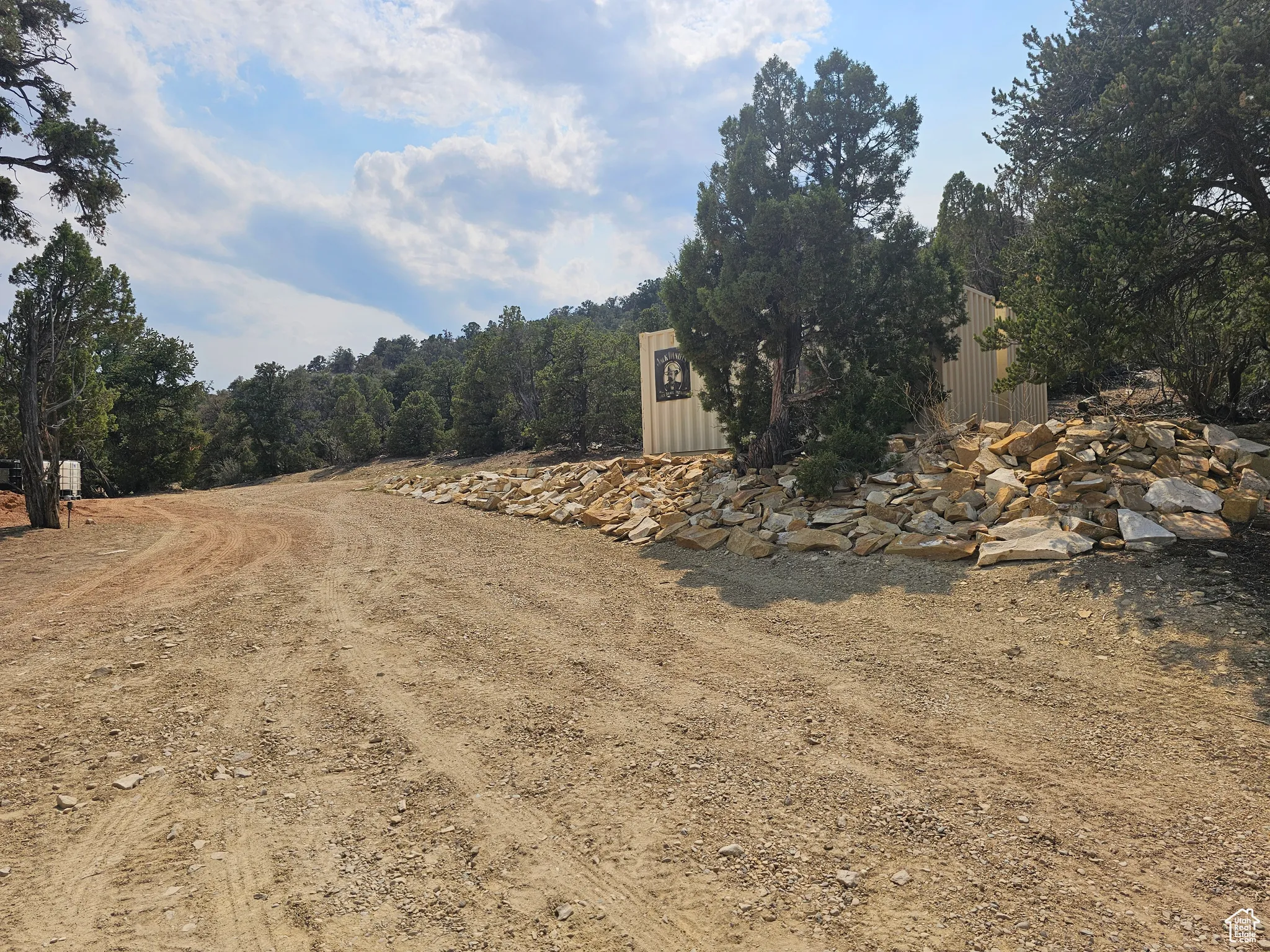 View of dirt / gravel road