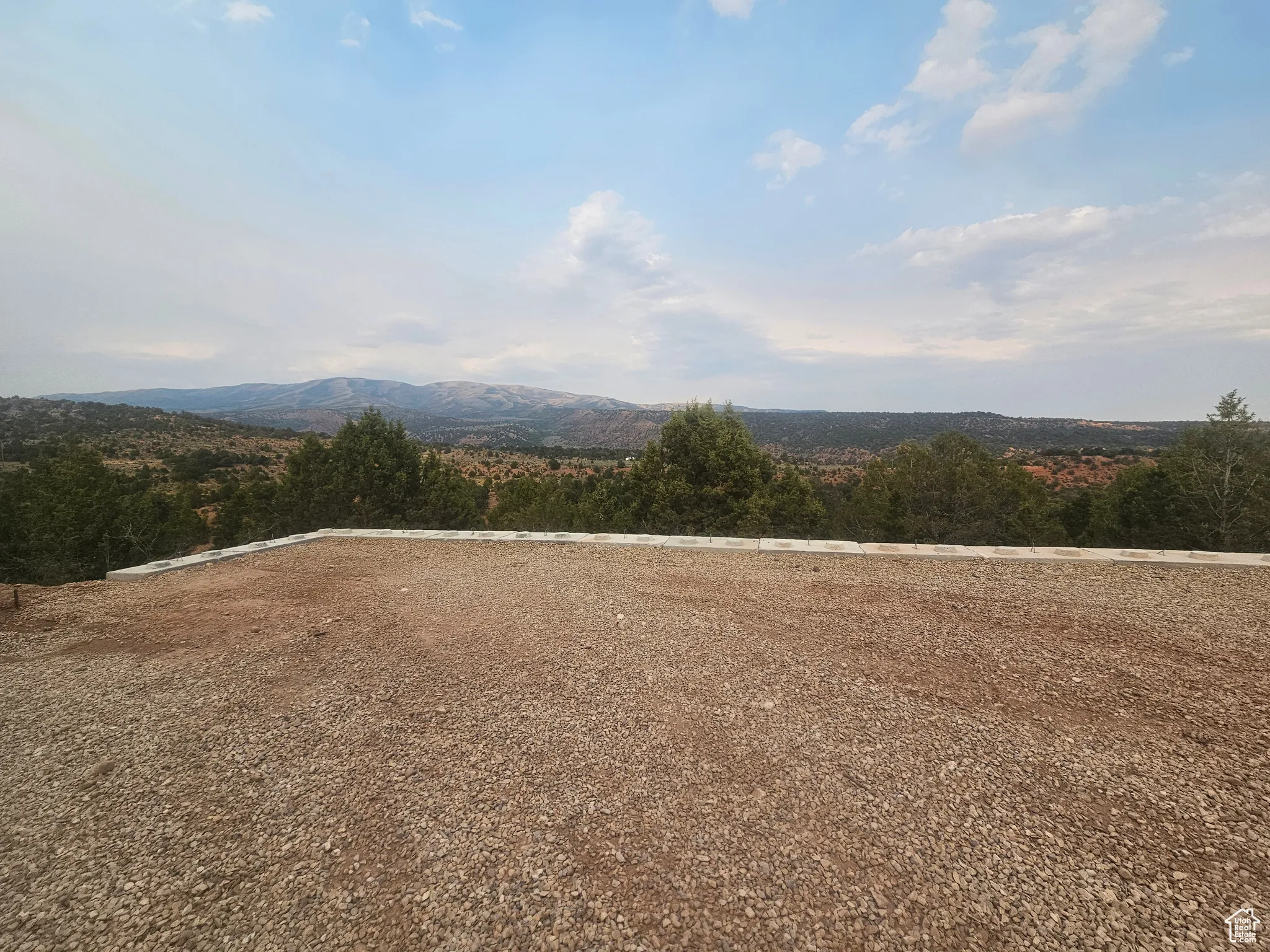 AMAZING VIEWS!! Nice flat spot with retaining wall!