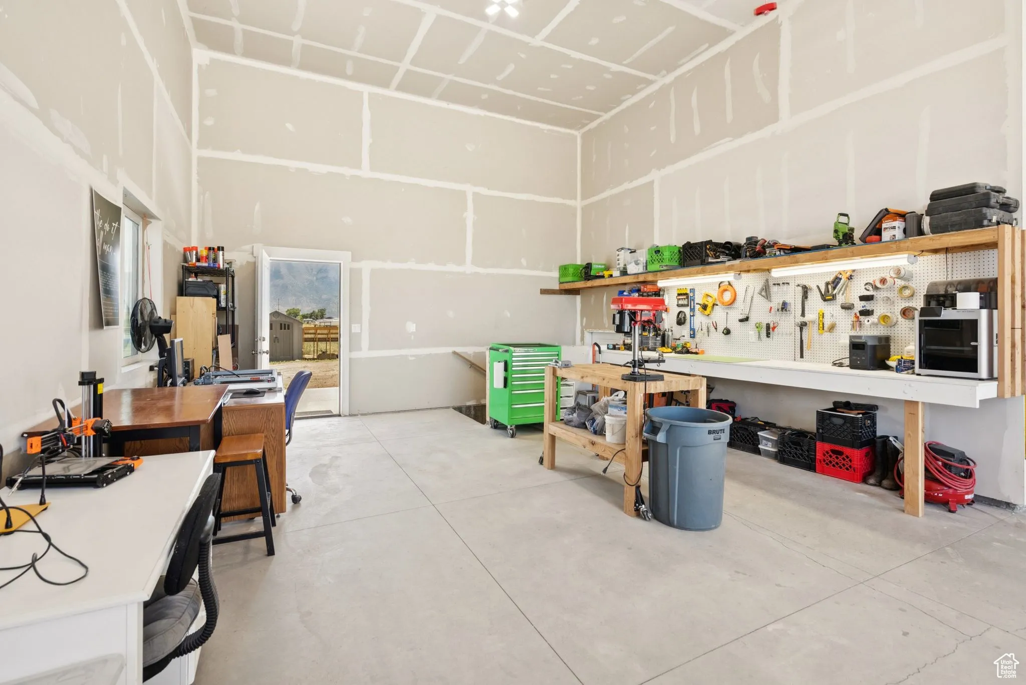 Garage with a workshop area