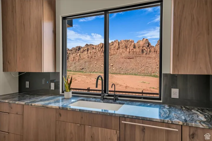 784 N Sanctuary Pl, Ivins, Utah 84738