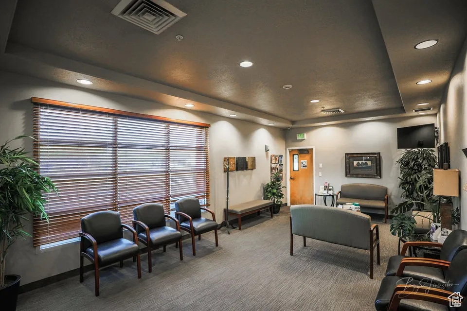 Lobby with recessed lighting