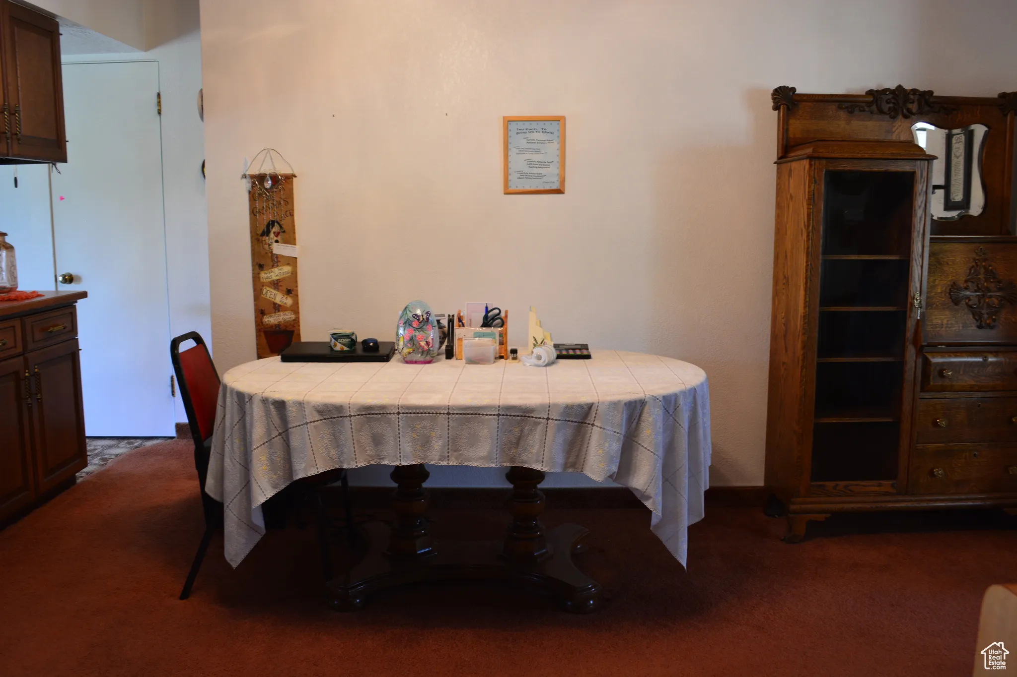 Dining area with carpet