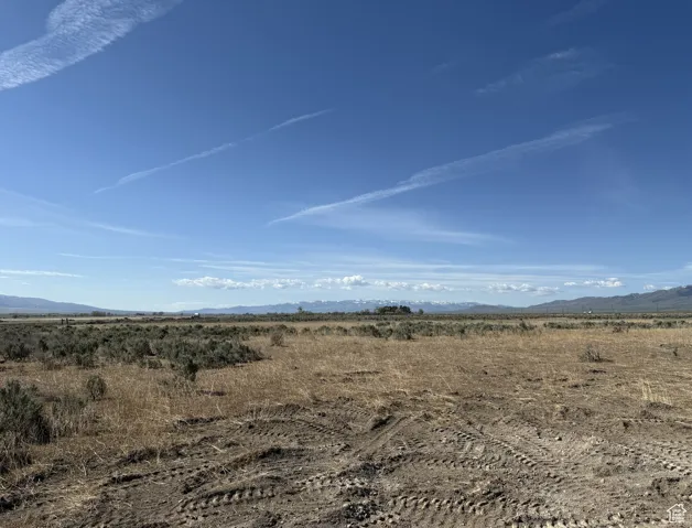 View of nature featuring rural landscape and mountains