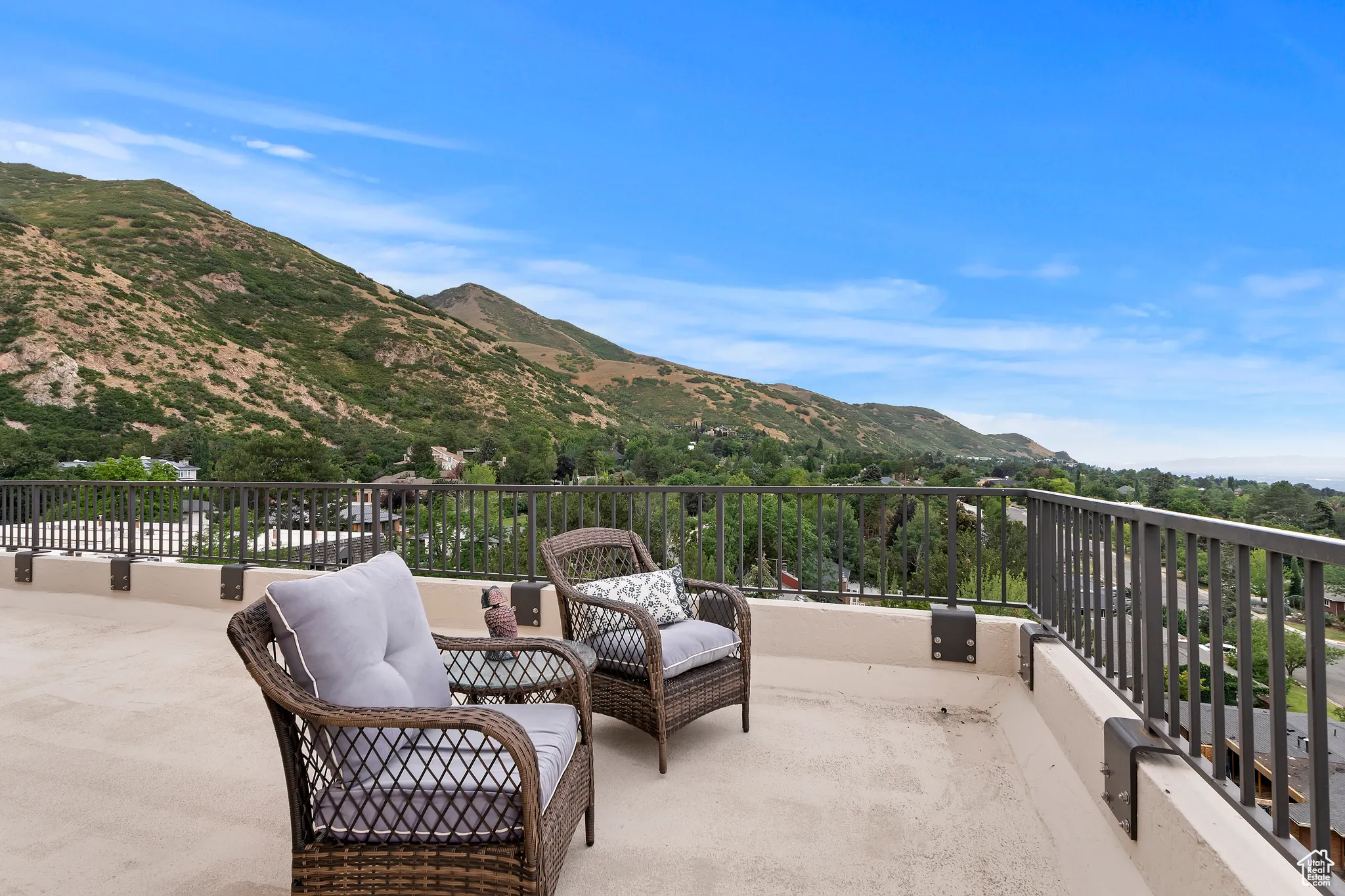 Patio / terrace with a mountain view