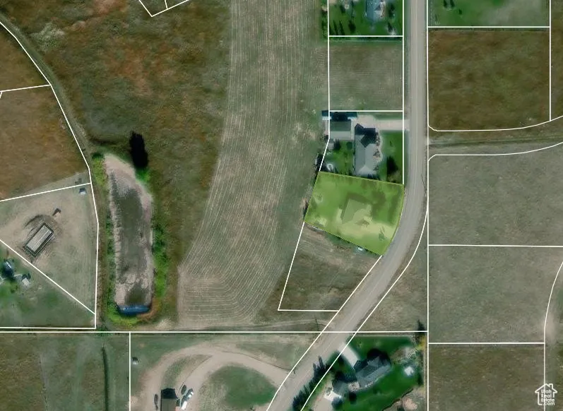 Aerial map of property and surrounding area