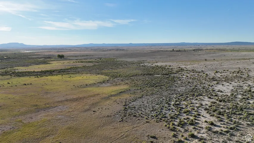 Mountain view with rural landscape and a desert landscape