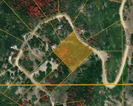 Map of property location with property parcel outlined