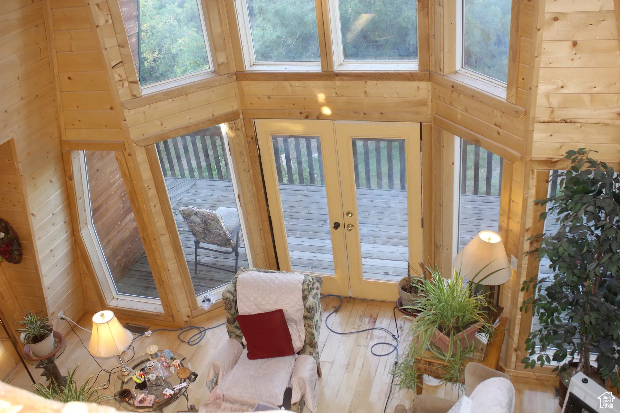Sunroom / solarium with french doors