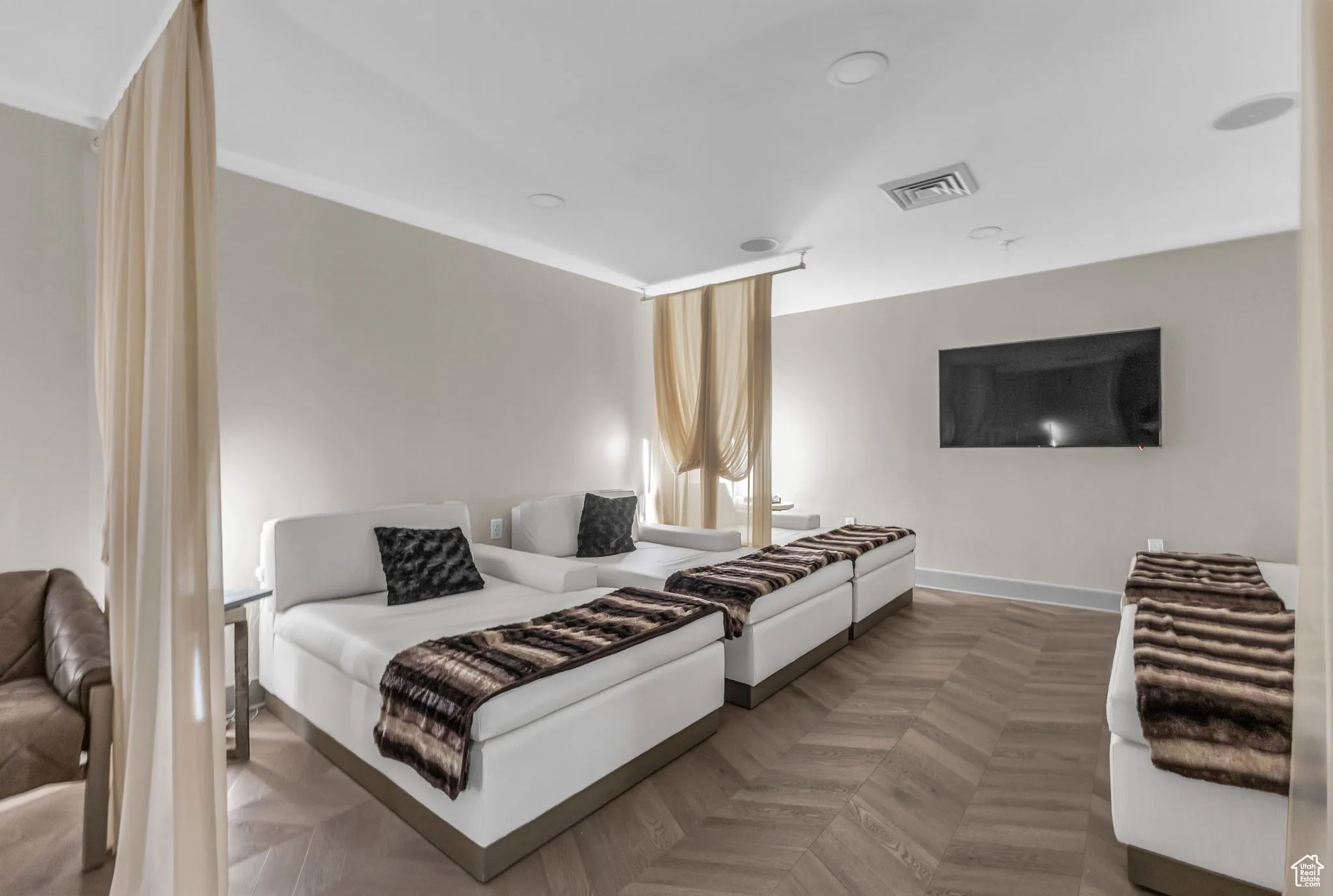 Bedroom featuring baseboards