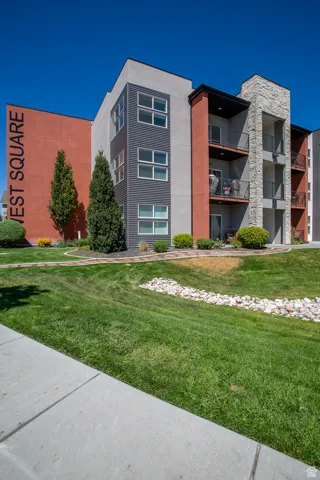 View of apartment building / complex