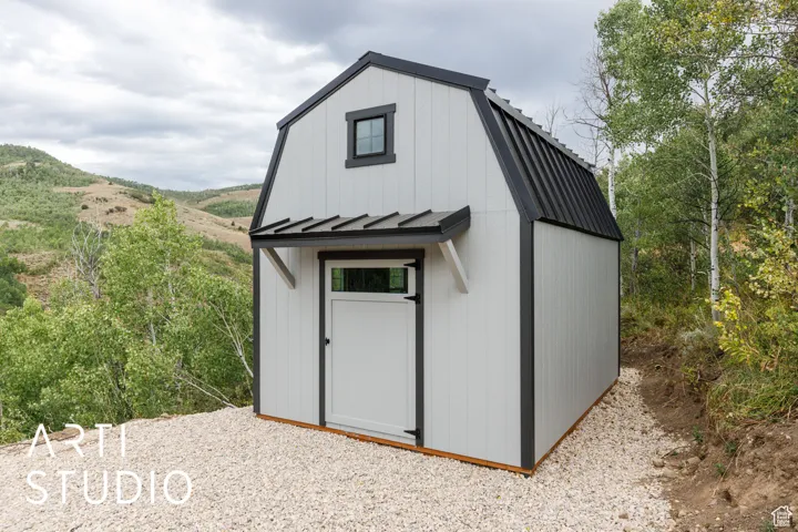 HUGE 2-story shed!