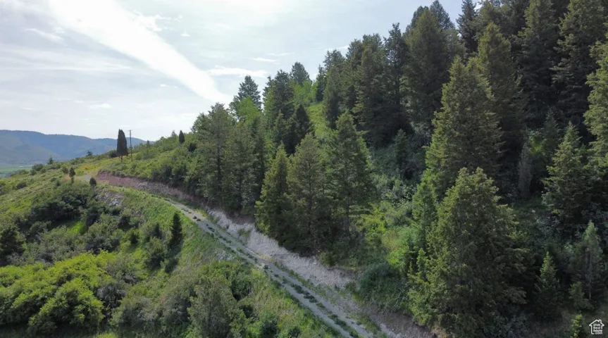 View of property location featuring a mountain backdrop