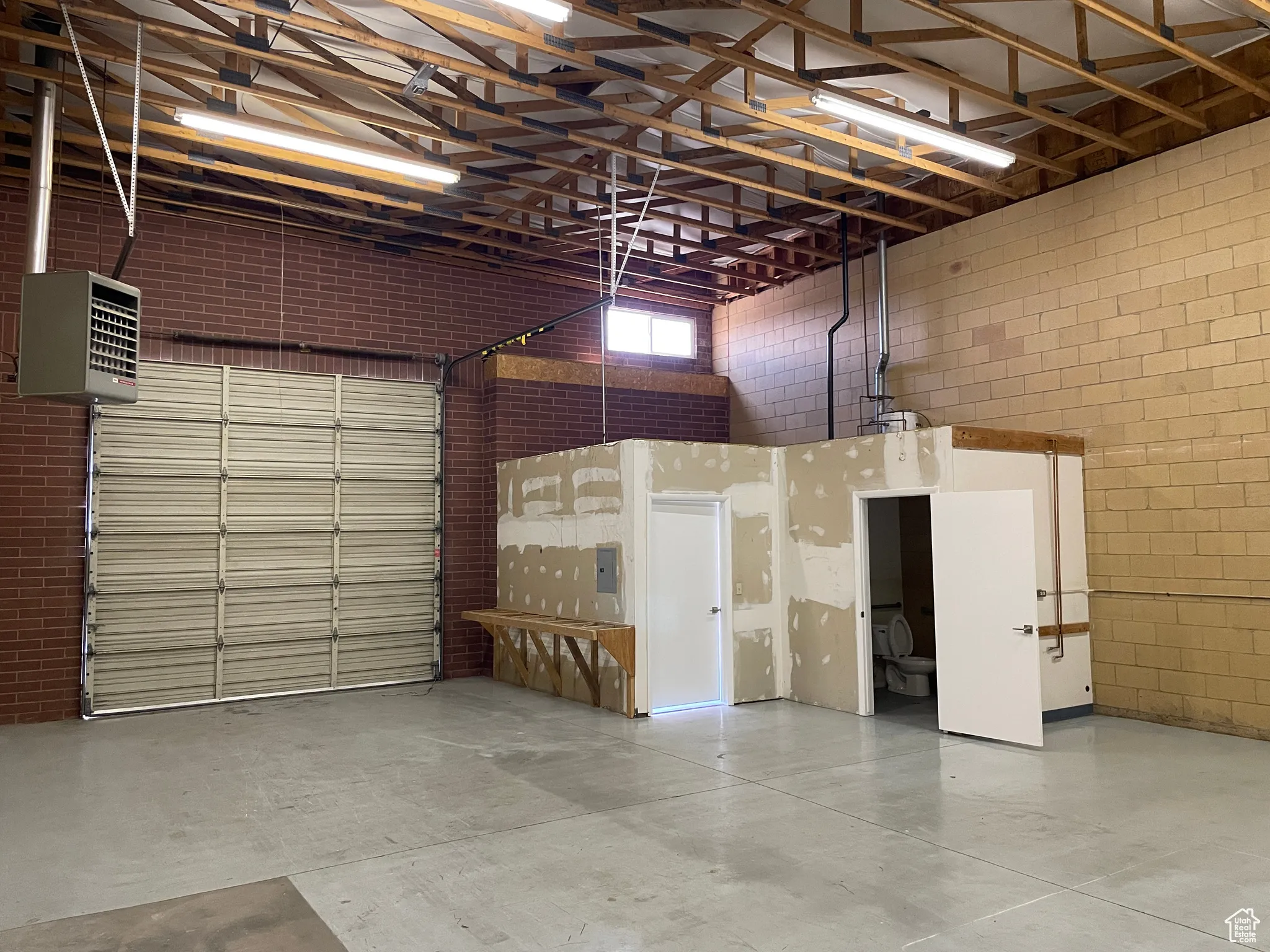 Garage with a heating unit
