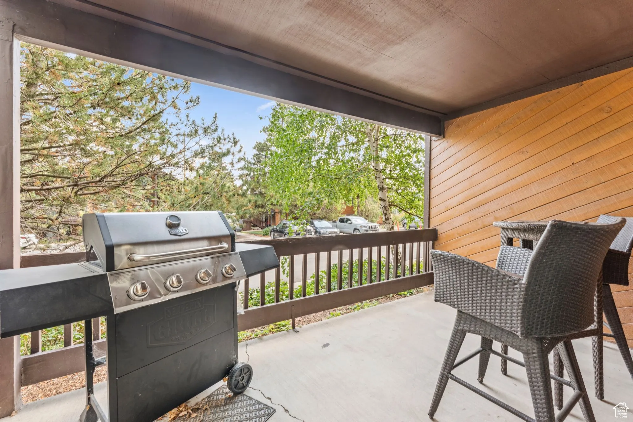 Balcony featuring area for grilling
