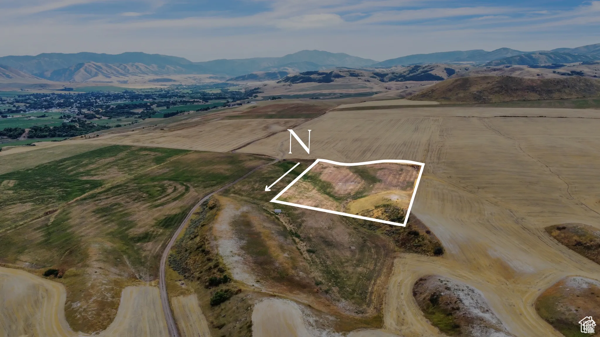 View of rural area with mountains and property boundaries highlighted