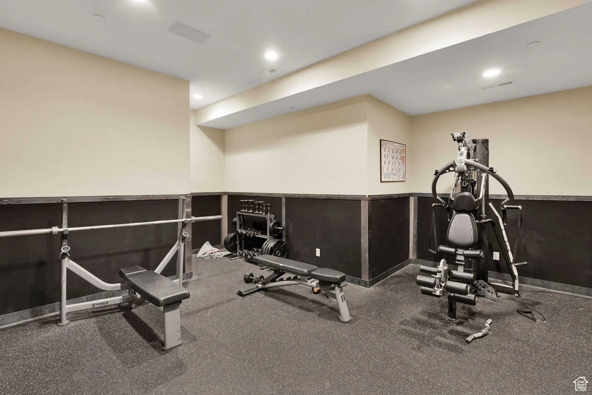Workout area with recessed lighting