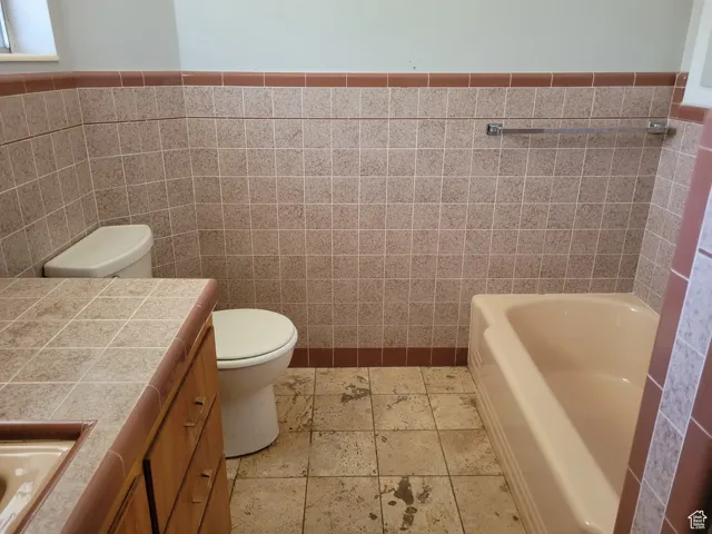 Full Bath