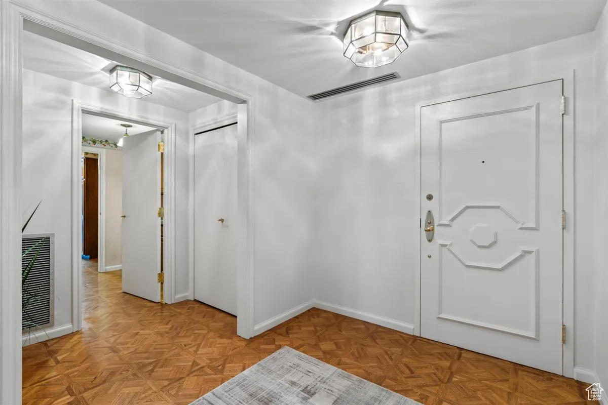 Entryway featuring baseboards