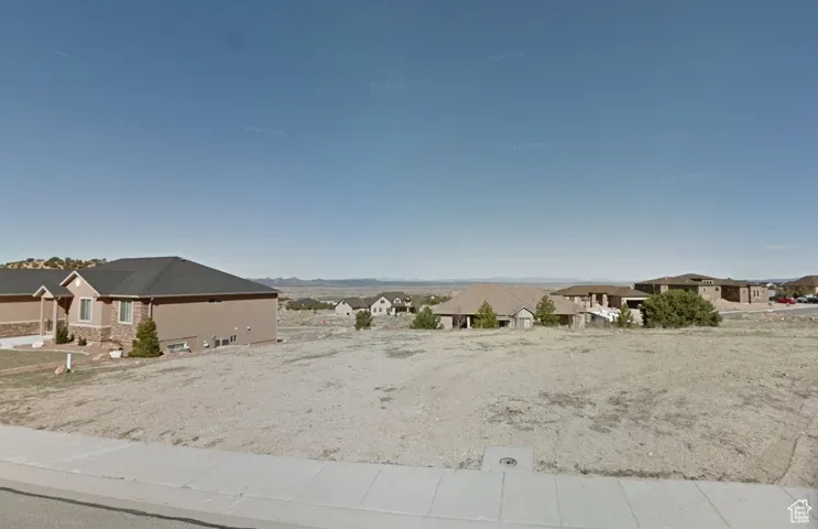 View of yard with a residential view