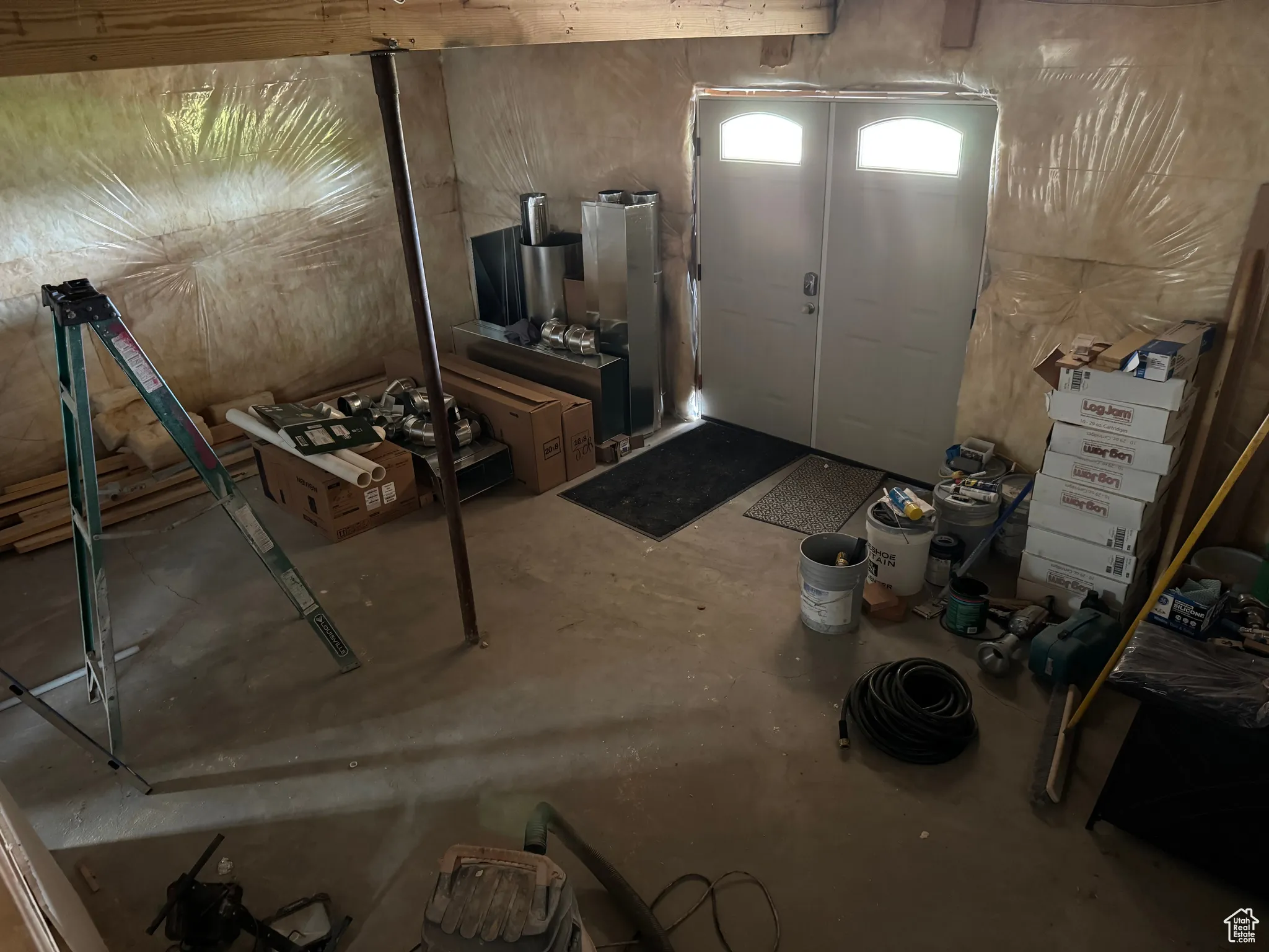 Entrance to basement