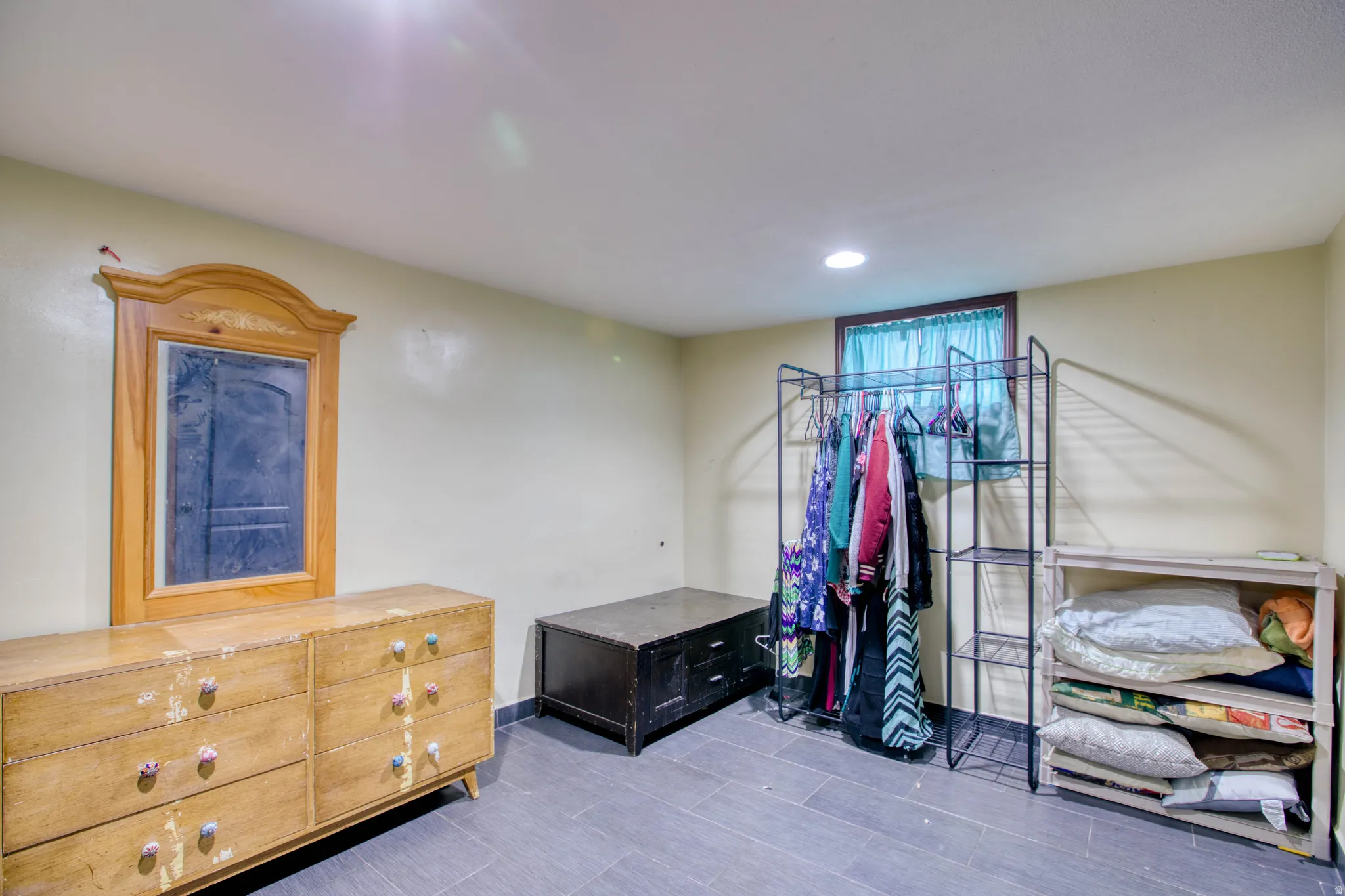 Bedroom featuring recessed lighting and baseboards