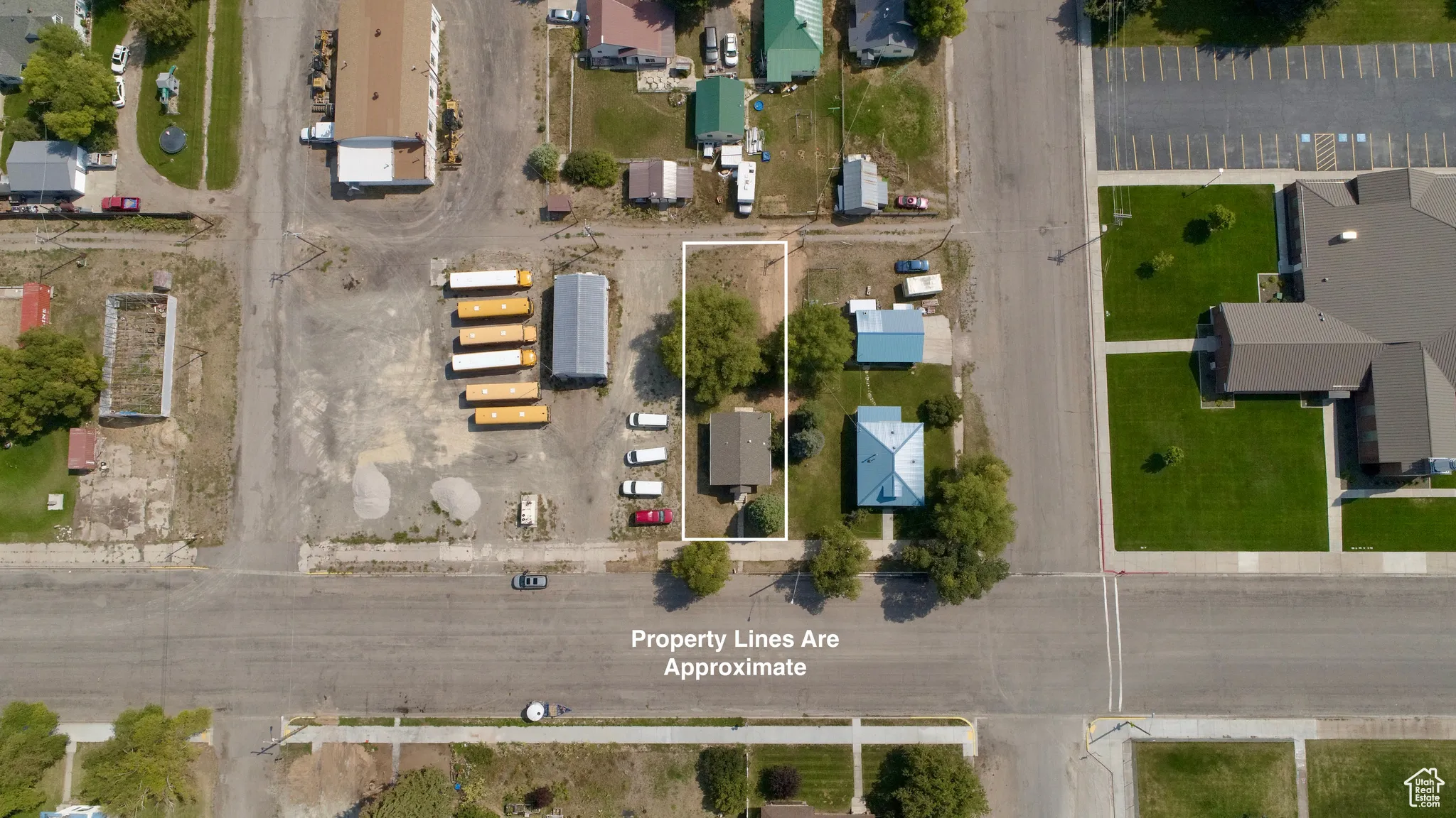 Aerial view of property's location with property parcel outlined