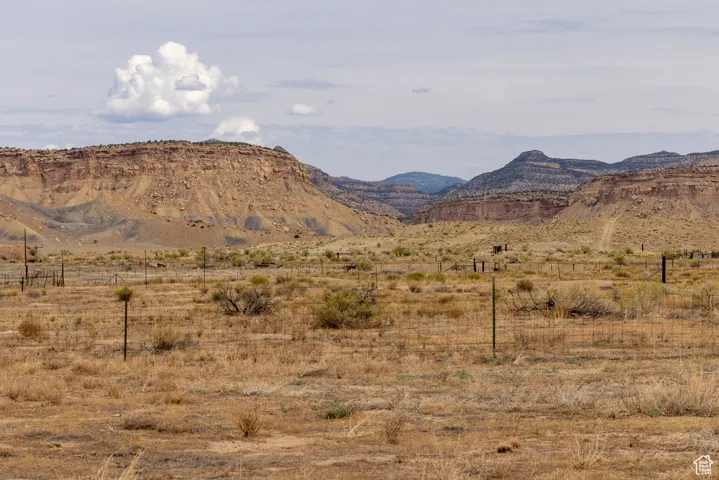 68 N King St, Thompson, Utah 84540