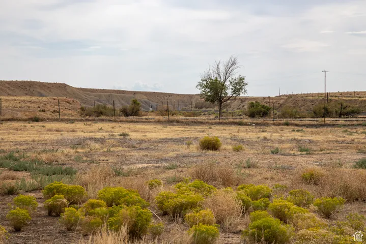 68 N King St, Thompson, Utah 84540