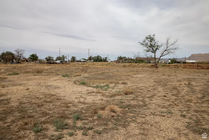 68 N King St, Thompson, Utah 84540