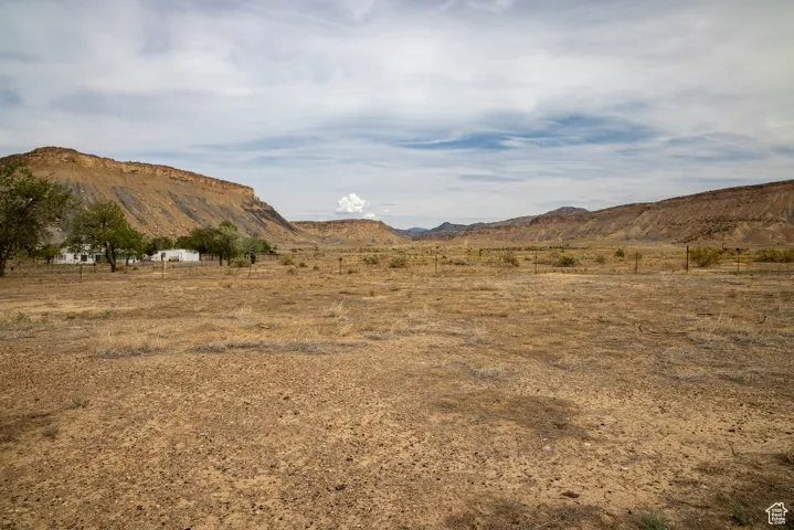 68 N King St, Thompson, Utah 84540