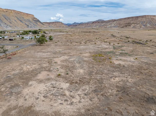 68 N King St, Thompson, Utah 84540